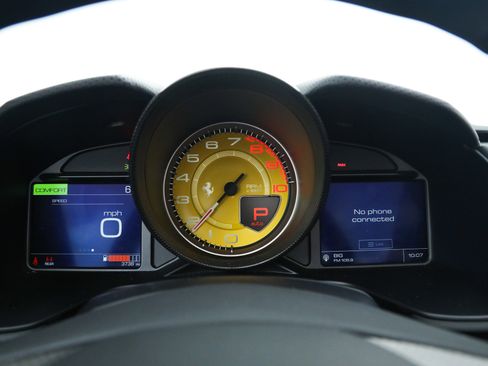 Certified 2023 Ferrari Portofino M image 29