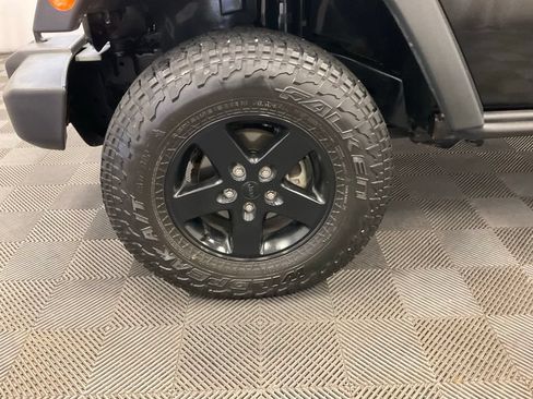 Used 2016 Jeep Wrangler Unlimited Sport AWD/4WD image 14
