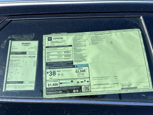 New 2025 Toyota Crown Signia image 35