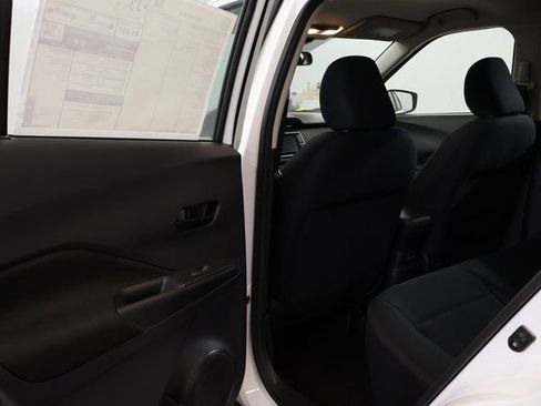 New 2025 Nissan Kicks Play S image 20