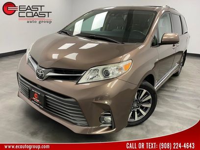 Used 2018 Toyota Sienna XLE w/ XLE Navigation Package