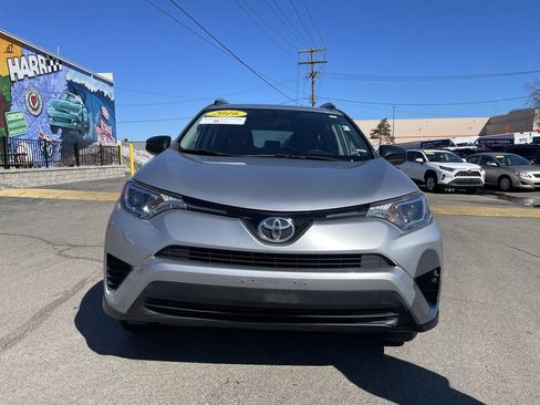 Used 2016 Toyota RAV4 LE image 5