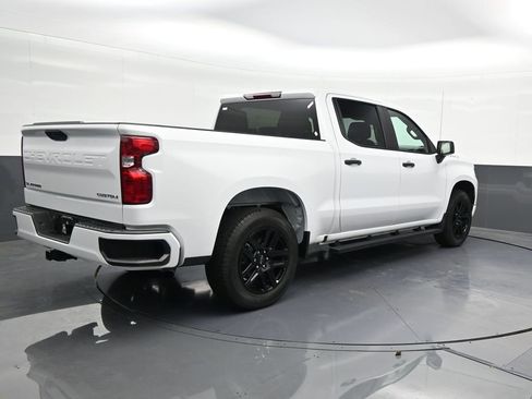 Used 2024 Chevrolet Silverado 1500 Custom image 5