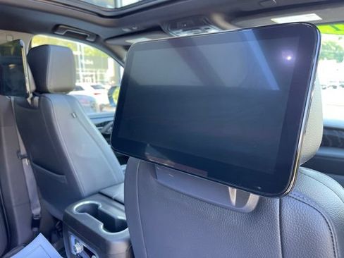 Used 2021 GMC Yukon Denali w/ Denali Ultimate Package AWD/4WD image 13