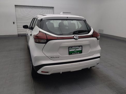 Used 2021 Nissan Kicks S FWD image 6