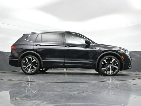 Used 2022 Volkswagen Tiguan SEL R-Line AWD/4WD image 41
