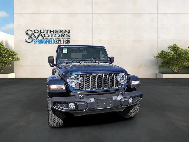 Used 2025 Jeep Gladiator Sport AWD/4WD image 40