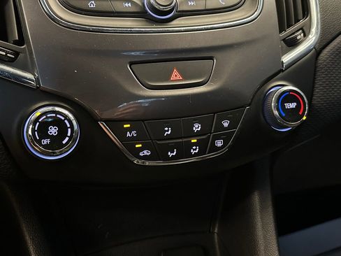 Used 2019 Chevrolet Cruze LS w/ LS Convenience Package FWD image 15