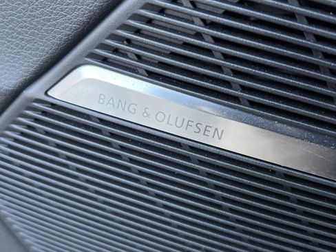 Used 2023 Audi Q8 Premium Plus w/ Premium Plus Package image 36