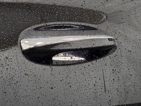 Used 2022 Mercedes-Benz GLS 450 4MATIC image 33