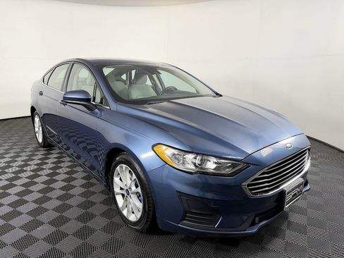 Used 2019 Ford Fusion SE FWD image 6