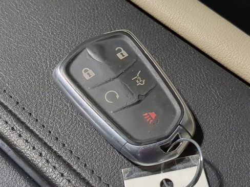 Used 2019 Cadillac XT5 FWD image 45