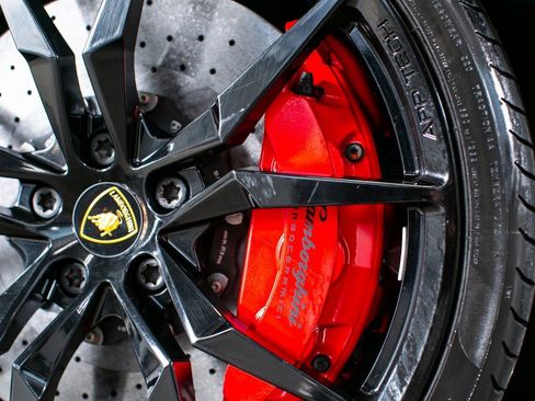 Used 2013 Lamborghini Aventador LP 700-4 image 21