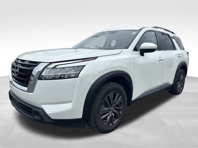 Used 2022 Nissan Pathfinder SV w/ SV Premium Package