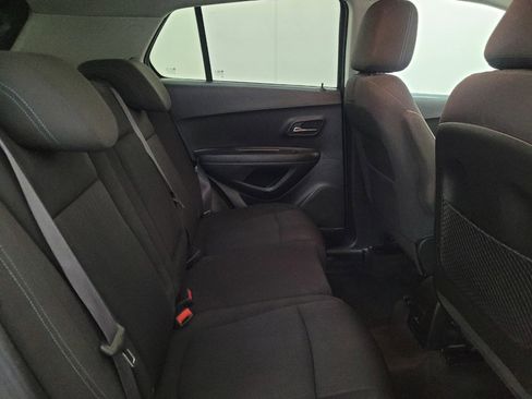Used 2015 Chevrolet Trax LT AWD/4WD image 19