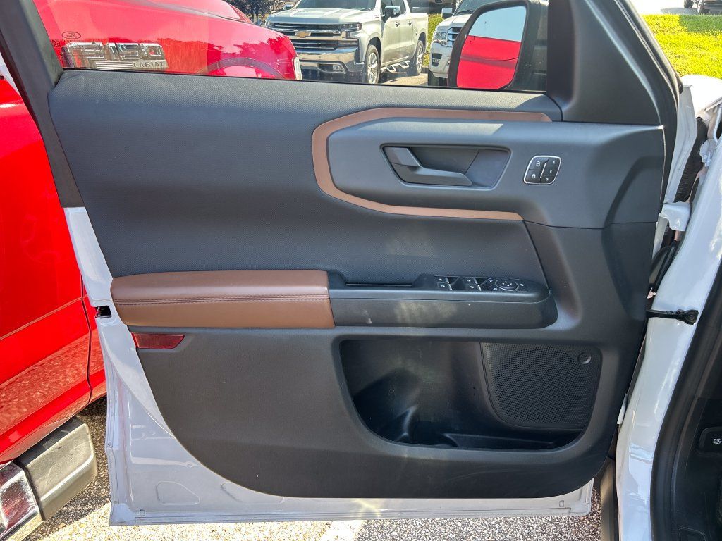 Used 2024 Ford Bronco Sport Outer Banks AWD/4WD image 9