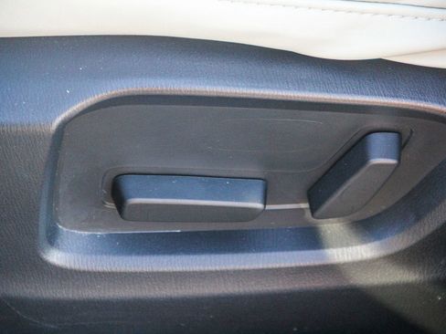 Used 2017 MAZDA CX-5 Touring image 19