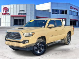 Used 2018 Toyota Tacoma TRD Sport video 1