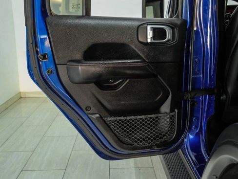 Used 2019 Jeep Wrangler Unlimited Rubicon w/ Uconnect 4C Nav & Sound Group image 45