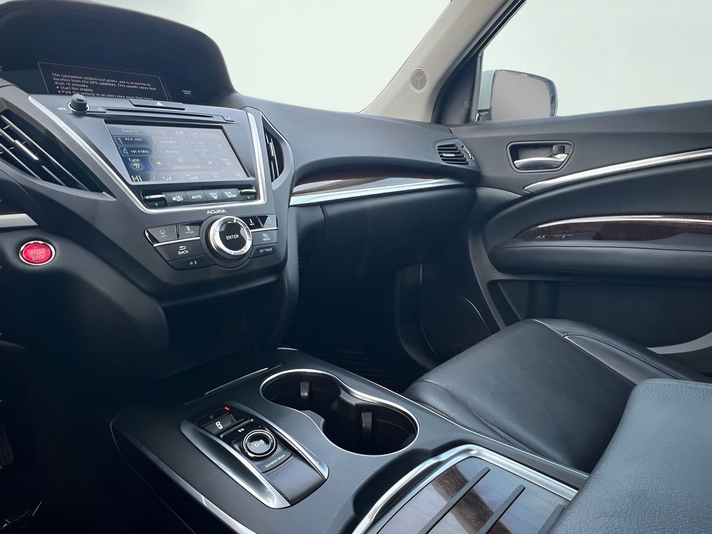 Used 2017 Acura MDX w/ Technology Package AWD/4WD image 40