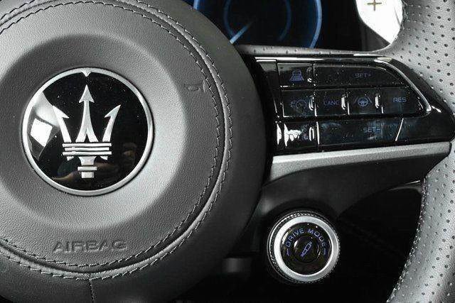 New 2025 Maserati Grecale Folgore AWD/4WD image 13