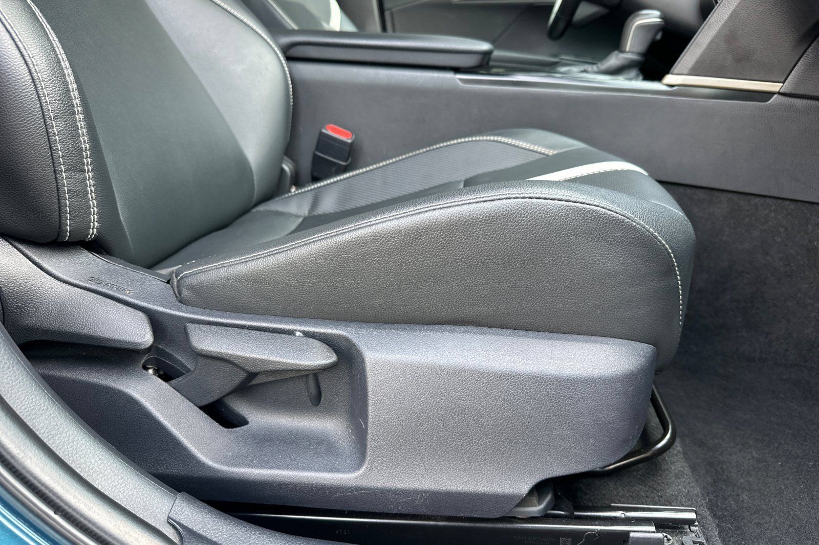 Used 2025 Toyota Camry SE FWD image 22