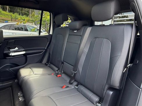 Used 2026 Mercedes-Benz GLB 250 4MATIC image 20