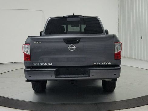 Used 2024 Nissan Titan SV w/ SV Convenience Package AWD/4WD image 7