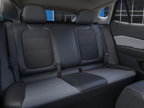 New 2025 Chevrolet Trax LT w/ Driver Confidence Package image 41