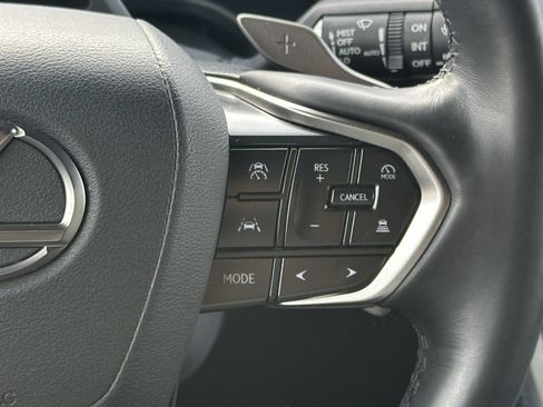 Used 2024 Lexus GX 550 image 17