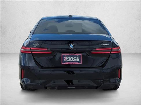 Used 2026 BMW 540i xDrive w/ M Sport Package image 6