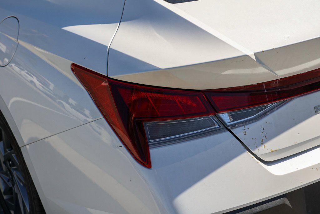 Used 2024 Hyundai Elantra SEL FWD image 8