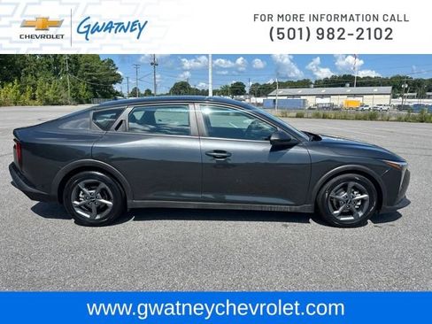 Used 2025 Kia K4 FWD image 4