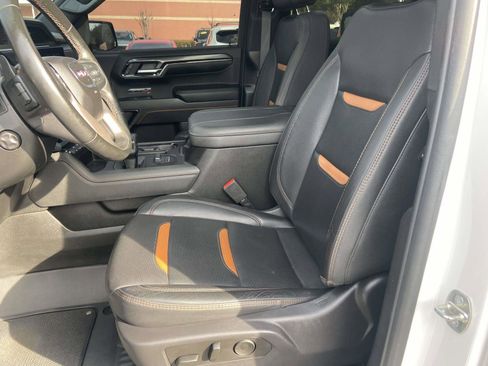 Certified 2024 GMC Sierra 1500 AT4 w/ Technology Package image 7