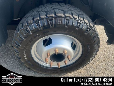 Used 2009 Ford F350 XL image 26