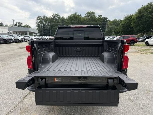 New 2026 Chevrolet Silverado 1500 ZR2 w/ LPO, Dark Essentials Package AWD/4WD image 28