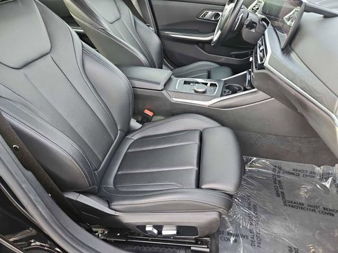 Used 2023 BMW 330e image 22