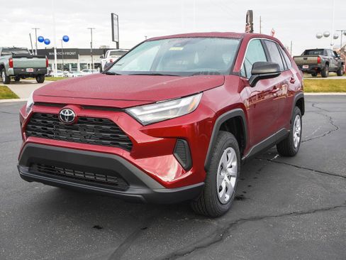 New 2025 Toyota RAV4 LE image 4