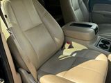 Used 2013 Chevrolet Suburban LT image 6