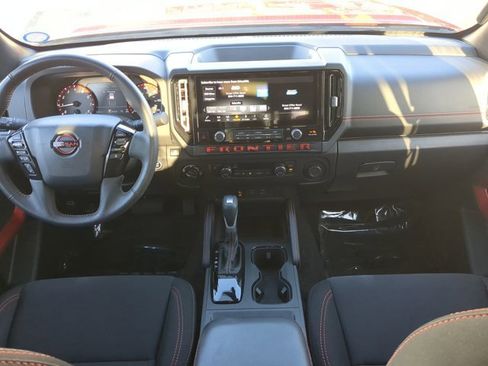 Certified 2025 Nissan Frontier PRO-4X w/ Tow Package AWD/4WD image 15