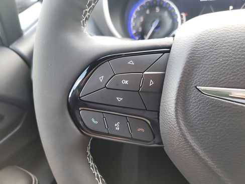 New 2026 Chrysler Pacifica Select w/ S Appearance Package FWD image 32