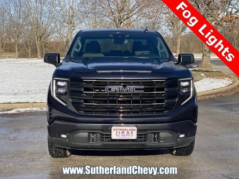 Used 2023 GMC Sierra 1500 Elevation image 2