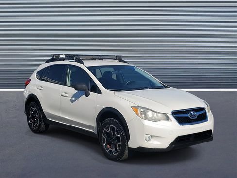 Used 2015 Subaru Crosstrek 2.0i image 2