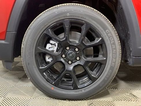 New 2026 Jeep Compass Latitude w/ Quick Order Package 29K AWD/4WD image 8