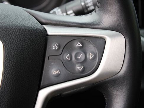 Used 2021 GMC Terrain SLT w/ Elevation Edition image 13