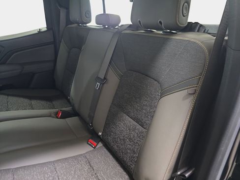 Used 2024 Chevrolet Colorado ZR2 w/ Technology Package image 13