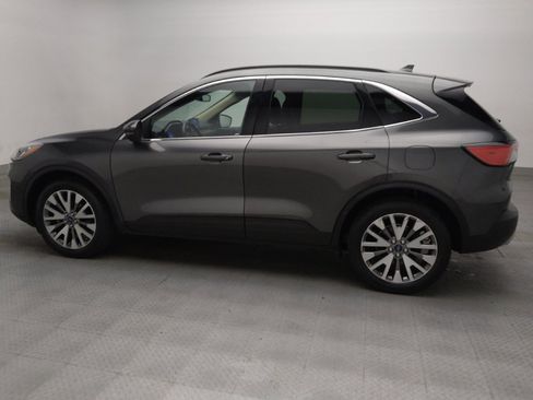 Used 2020 Ford Escape Titanium AWD/4WD image 3