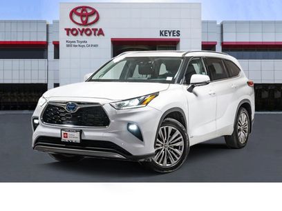 Certified 2022 Toyota Highlander Platinum