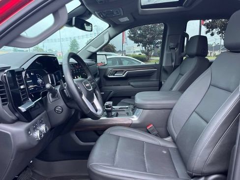 Used 2025 GMC Sierra 1500 SLT w/ SLT Premium Plus Package AWD/4WD image 7