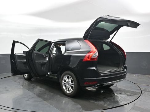 Used 2015 Volvo XC60 T5 AWD/4WD image 38